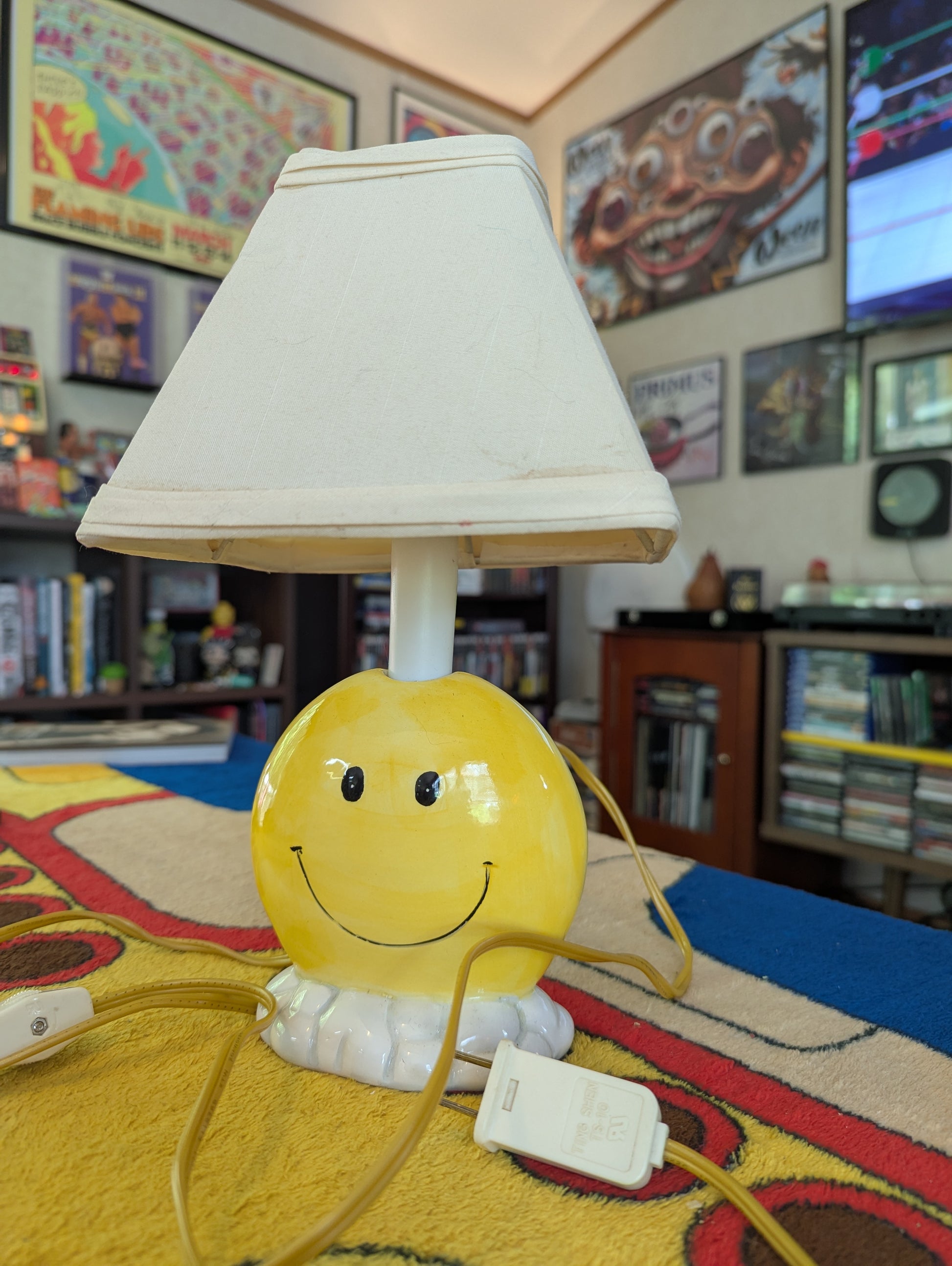 RARE! 70s Smiley Face Lamp